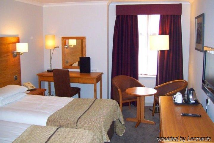 Bridge Hotel Greenford  Δωμάτιο φωτογραφία